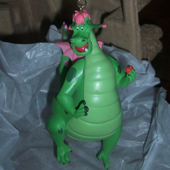 Disney Holiday Petes Dragon Legacy Sketchbook Ornament 45th